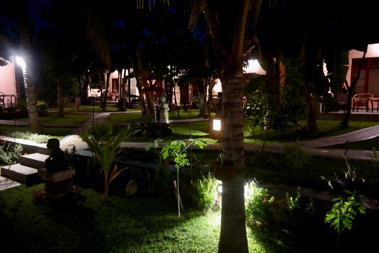 1000 Dream Bungalow Lovina  Luaran gambar